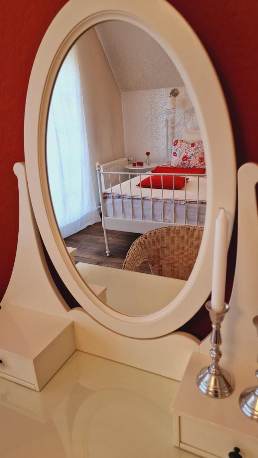 Villa Westfalia Guest House เตอร์กู เซกูเยสก์ ภายนอก รูปภาพ